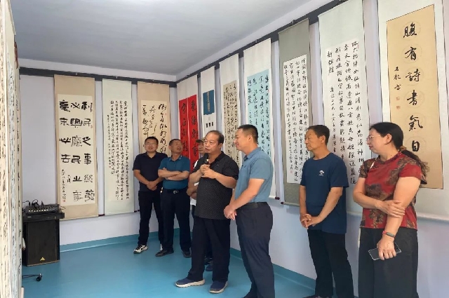 和林格爾縣文聯舉行“喜迎二十大 強國復興有我”習語金句大家寫 書法作品展