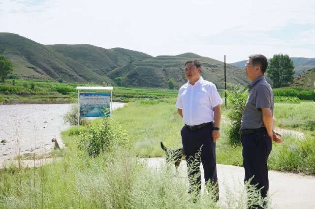 李六小深入盛樂鎮調研督導防汛工作