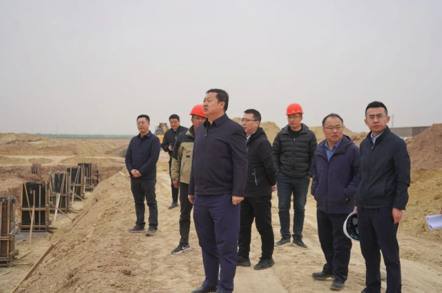 李六小調研督導重點項目開復工情況