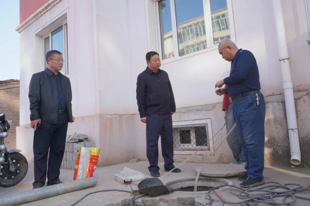 李六小調研創城、供熱供暖工作