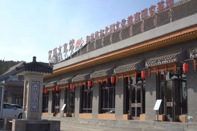 和林格爾縣：貨通萬邦 幣說古今